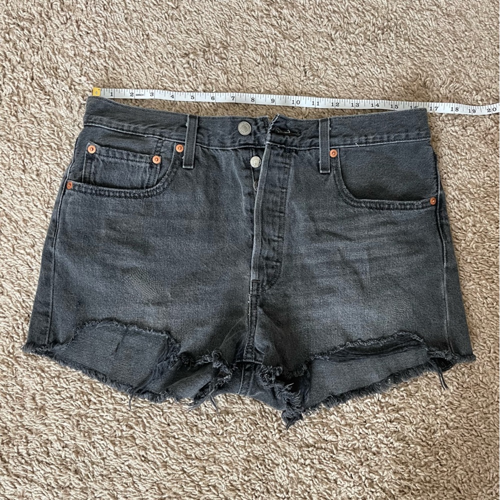 Levi’s black denim shorts *never worn*